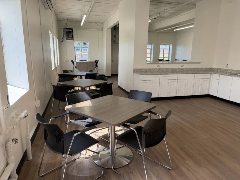 09_breakroom-seating-alt copy